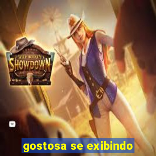 gostosa se exibindo